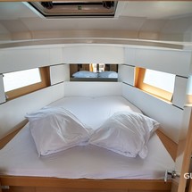 Beneteau Oceanis 38.1