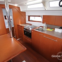 Beneteau Oceanis 38