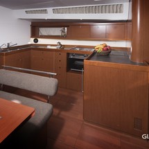 Beneteau Oceanis 48