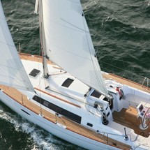 Beneteau 37