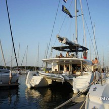 Lagoon 52