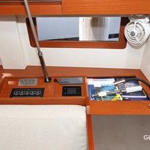 Beneteau Oceanis 51.1