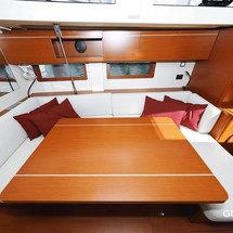 Beneteau Oceanis 51.1