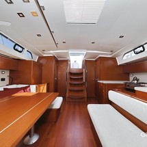 Beneteau Oceanis 51.1