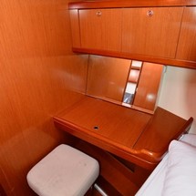 Beneteau Oceanis 37