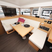 Lagoon 400 S2
