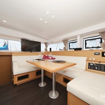 Lagoon 400 S2