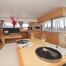 Lagoon 400 S2