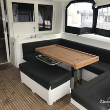 Lagoon 52