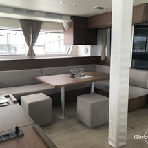 Lagoon 52