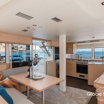 Lagoon 52