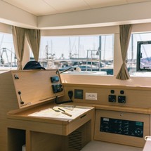 Lagoon 39