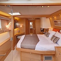 Lagoon 560