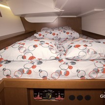 Beneteau Oceanis 48