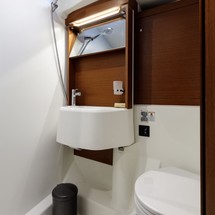 Beneteau Oceanis 51.1