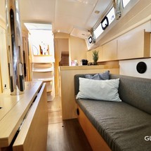 Beneteau Oceanis 38.1