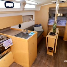 Beneteau Oceanis 38.1