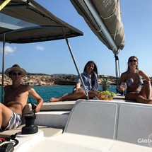 Bali catamarans 4.0 lounge