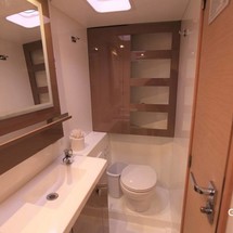 Fountaine Pajot Lucia 40