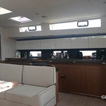 Beneteau Oceanis Yacht 62