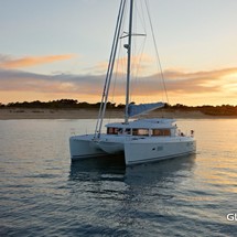 Lagoon 421