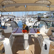 Beneteau Oceanis 50 Family