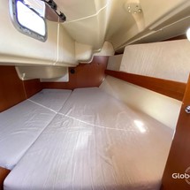 Dufour 325