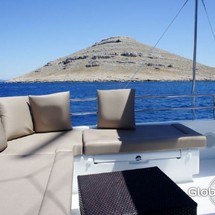 Lagoon 560