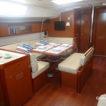 Beneteau Oceanis 54