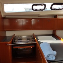 Beneteau Oceanis 373