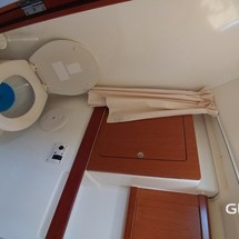 Beneteau Oceanis 43