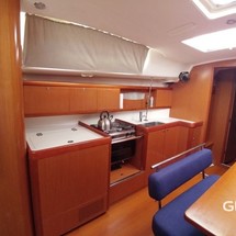 Beneteau Oceanis 43