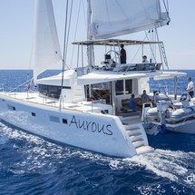 Lagoon 52