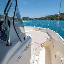 Quicksilver Activ 555 Open