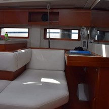 Beneteau Oceanis 51.1