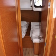 Jeanneau 54
