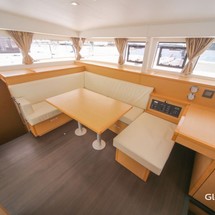 Lagoon 400 S2