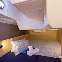 Beneteau Oceanis 38.1