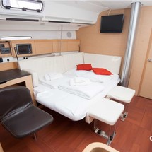 Beneteau First 45