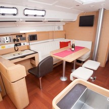 Beneteau First 45