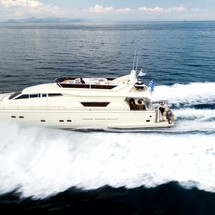 Ferretti 225