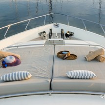 Ferretti 225