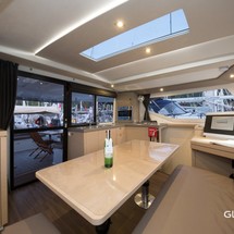 Fountaine Pajot Lucia 40