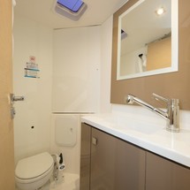 Fountaine Pajot Lucia 40