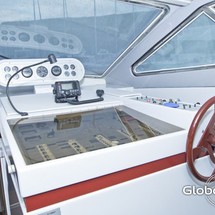 Ferretti 52