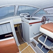 Ferretti 52