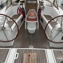 Beneteau Oceanis 43