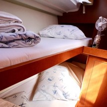 Beneteau Oceanis 48