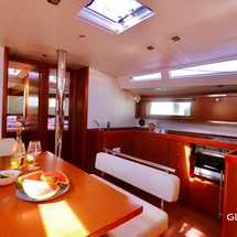 Beneteau Oceanis 48