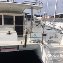 Lagoon 421